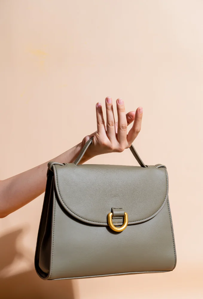 Elegant Handbag Collection