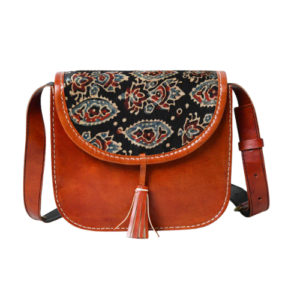 Handcrafted Leather Crossbody Bag with Printed Flap & Tassel – Boho Chic